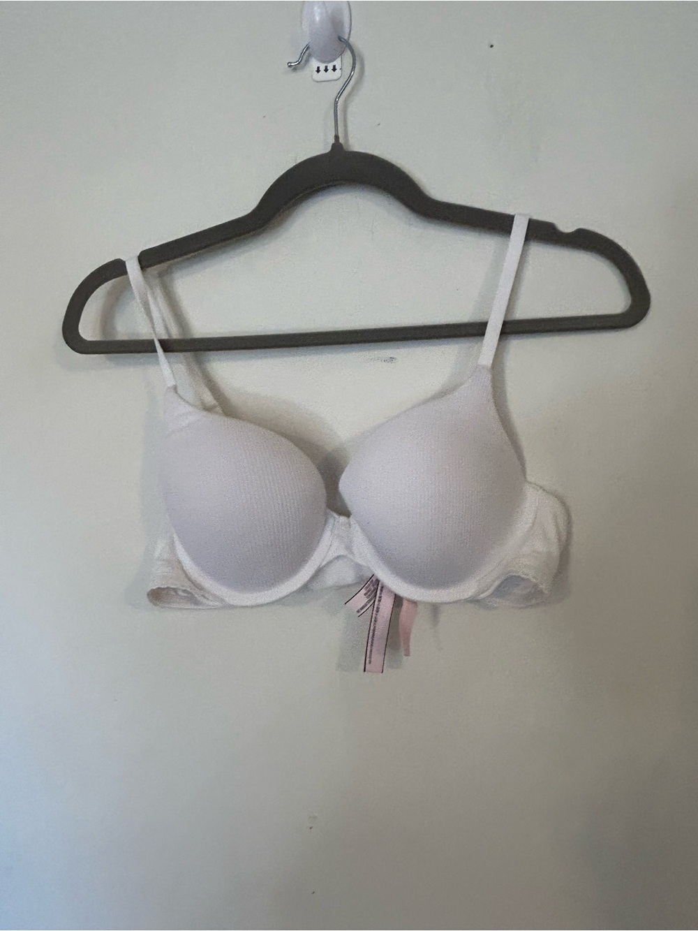 Victoria Secret 36B T-shirt
pust-up full
coverage Bra